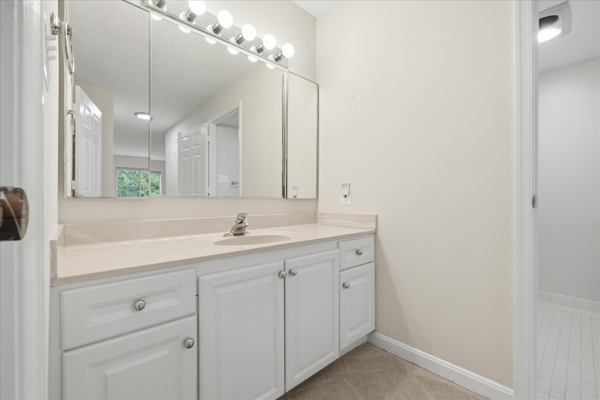 14809 Pennfield Cir #402 Property Photo 19