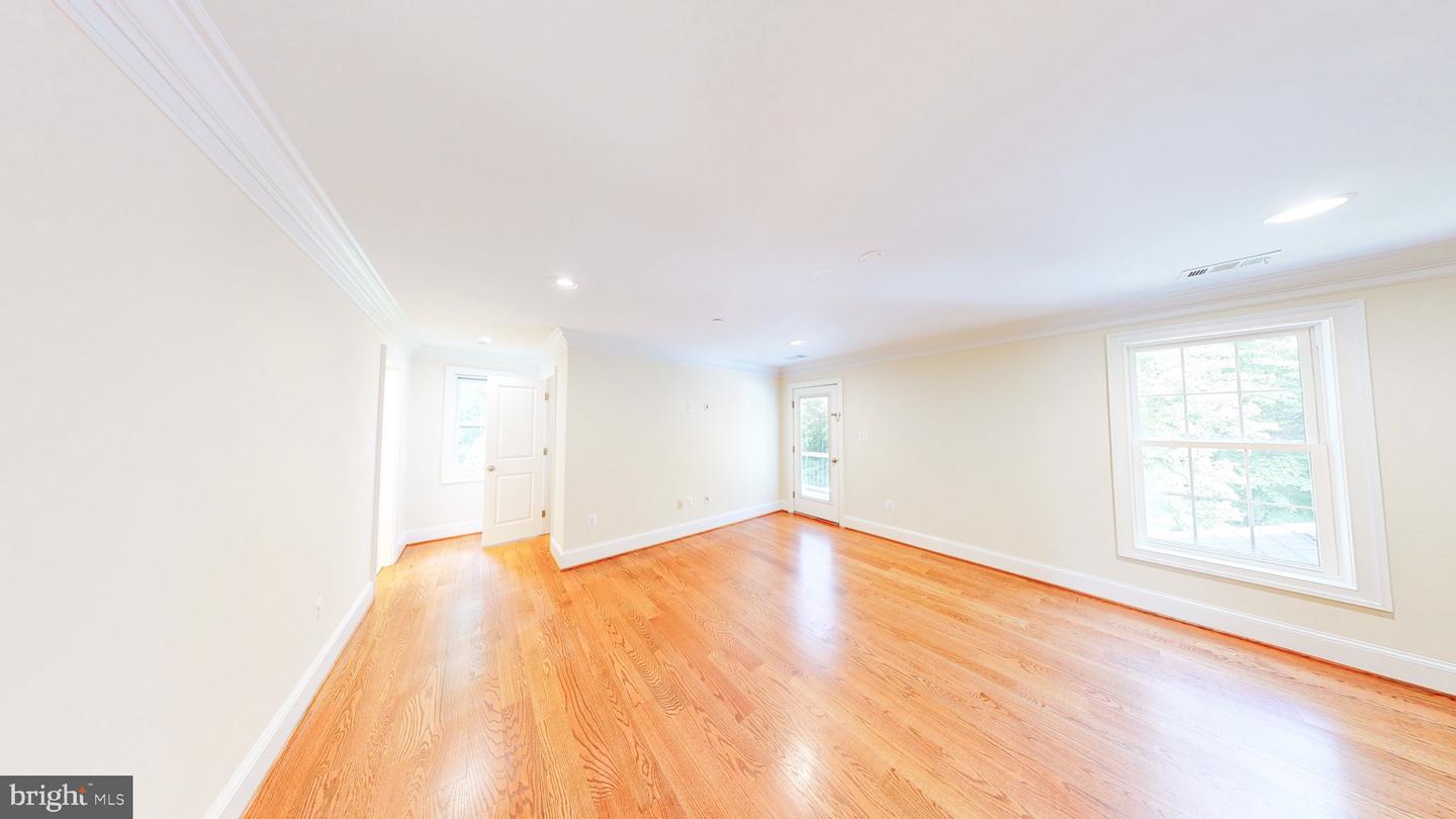6403 Earlham Dr Property Photo 29