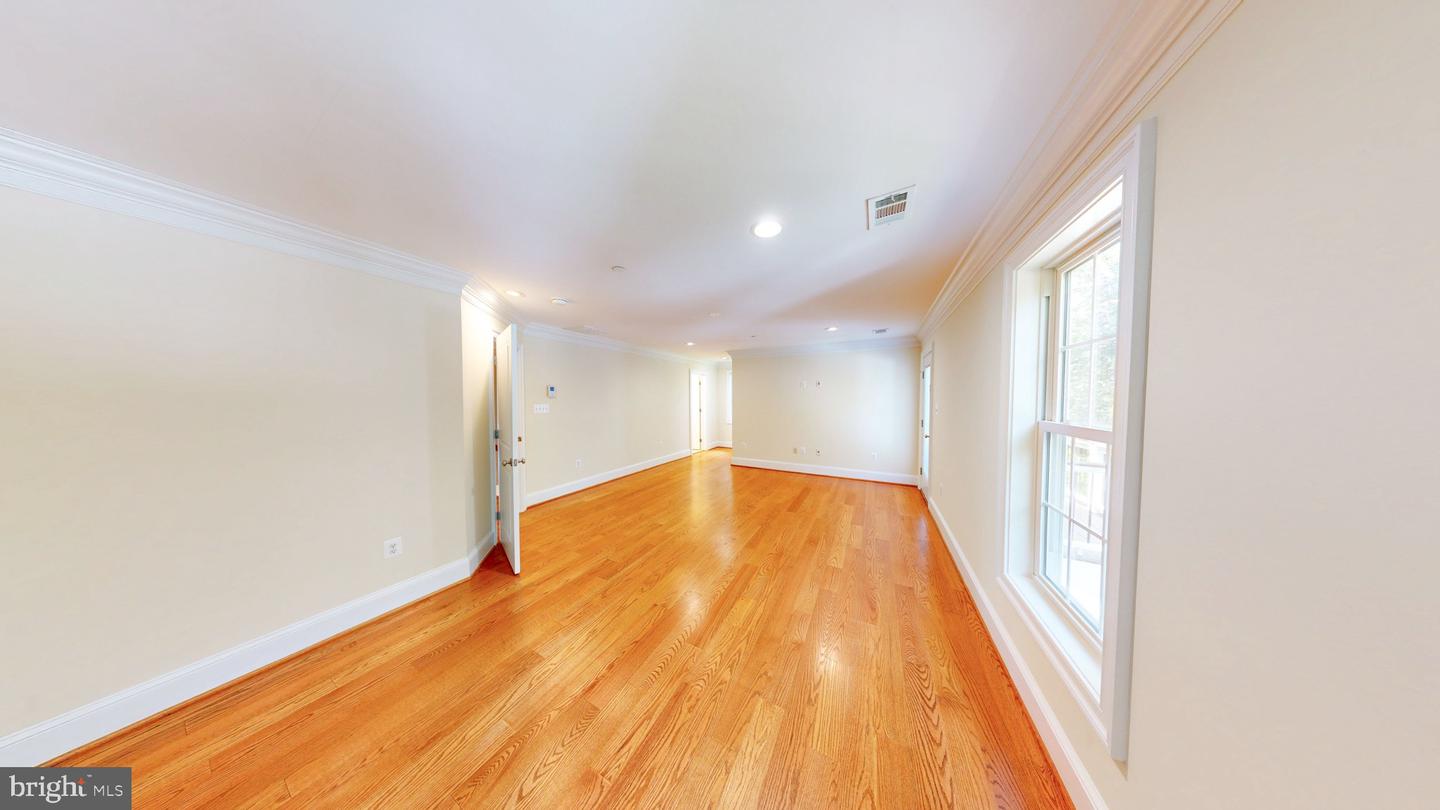 6403 Earlham Dr Property Photo 31