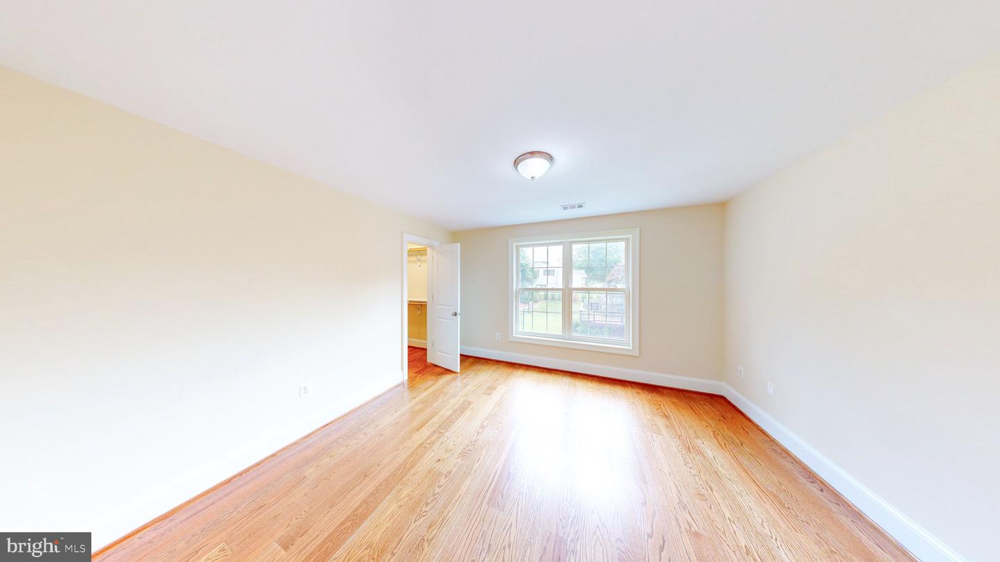 6403 Earlham Dr Property Photo 39