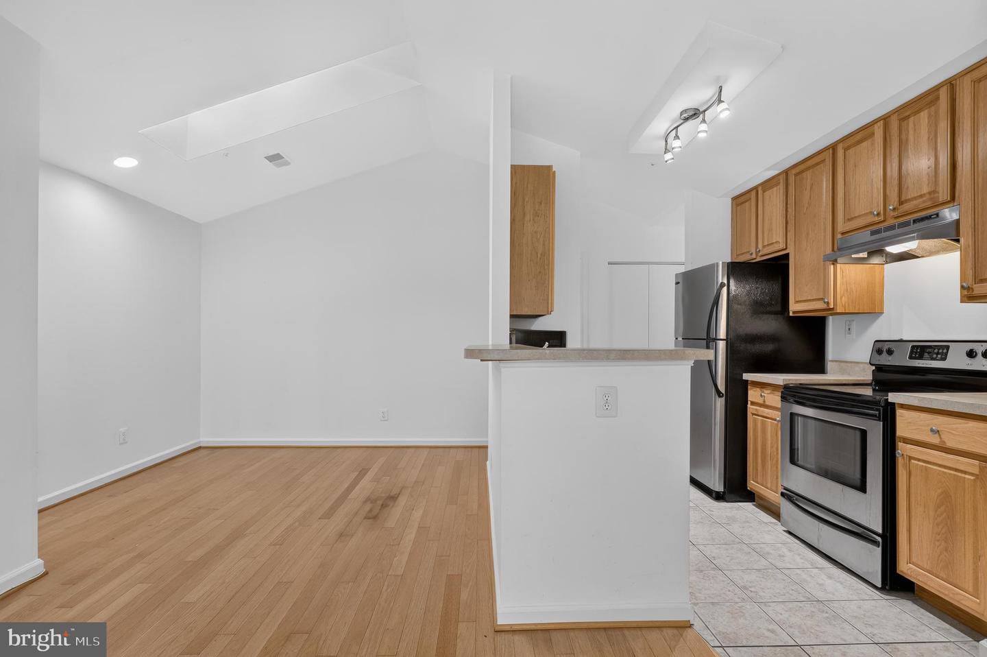 18516 Boysenberry Dr #210 Property Photo 8