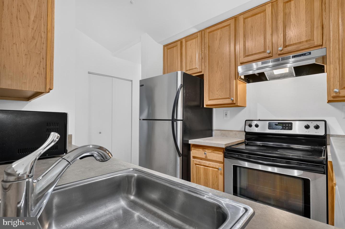 18516 Boysenberry Dr #210 Property Photo 10
