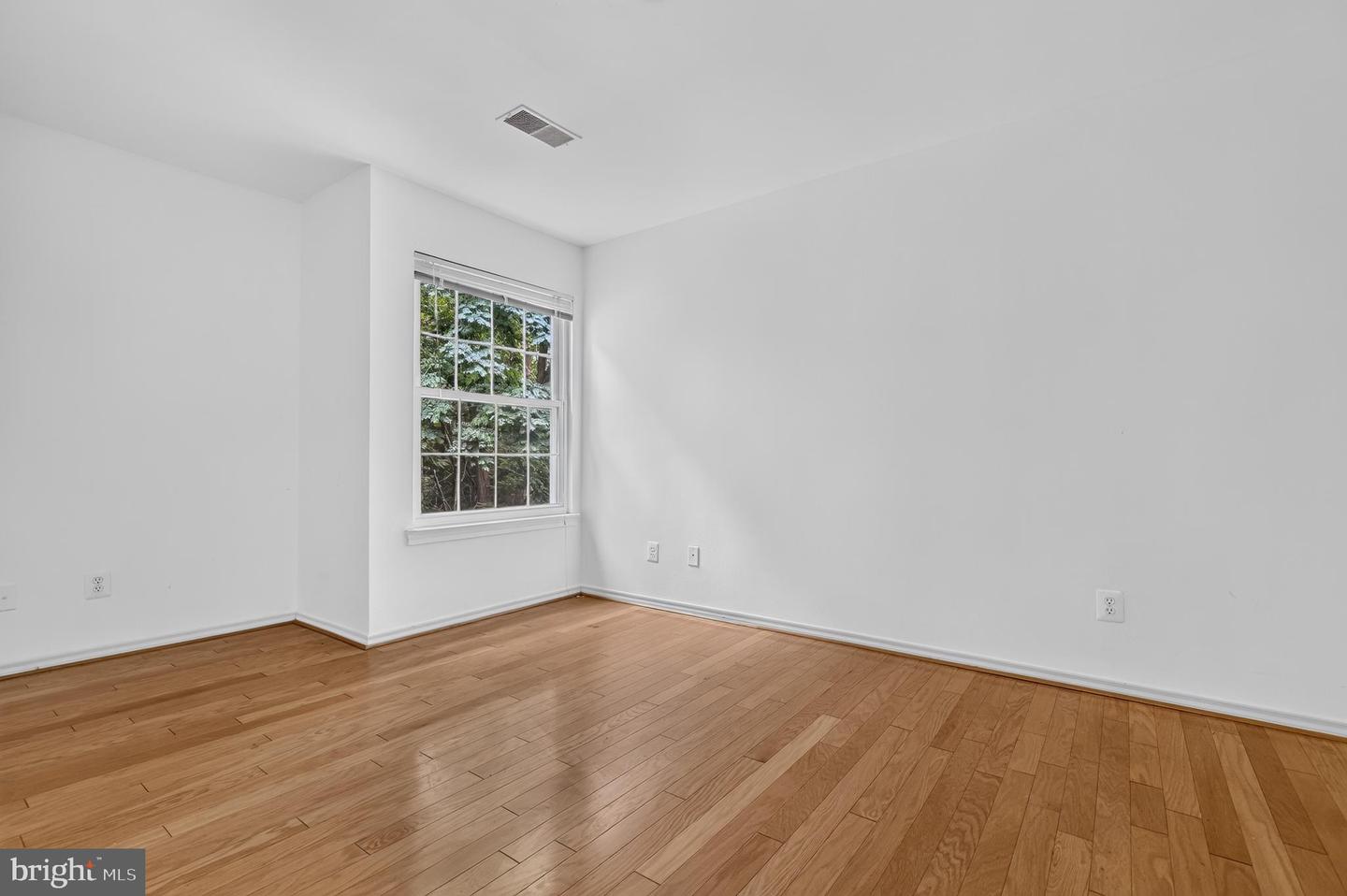18516 Boysenberry Dr #210 Property Photo 13