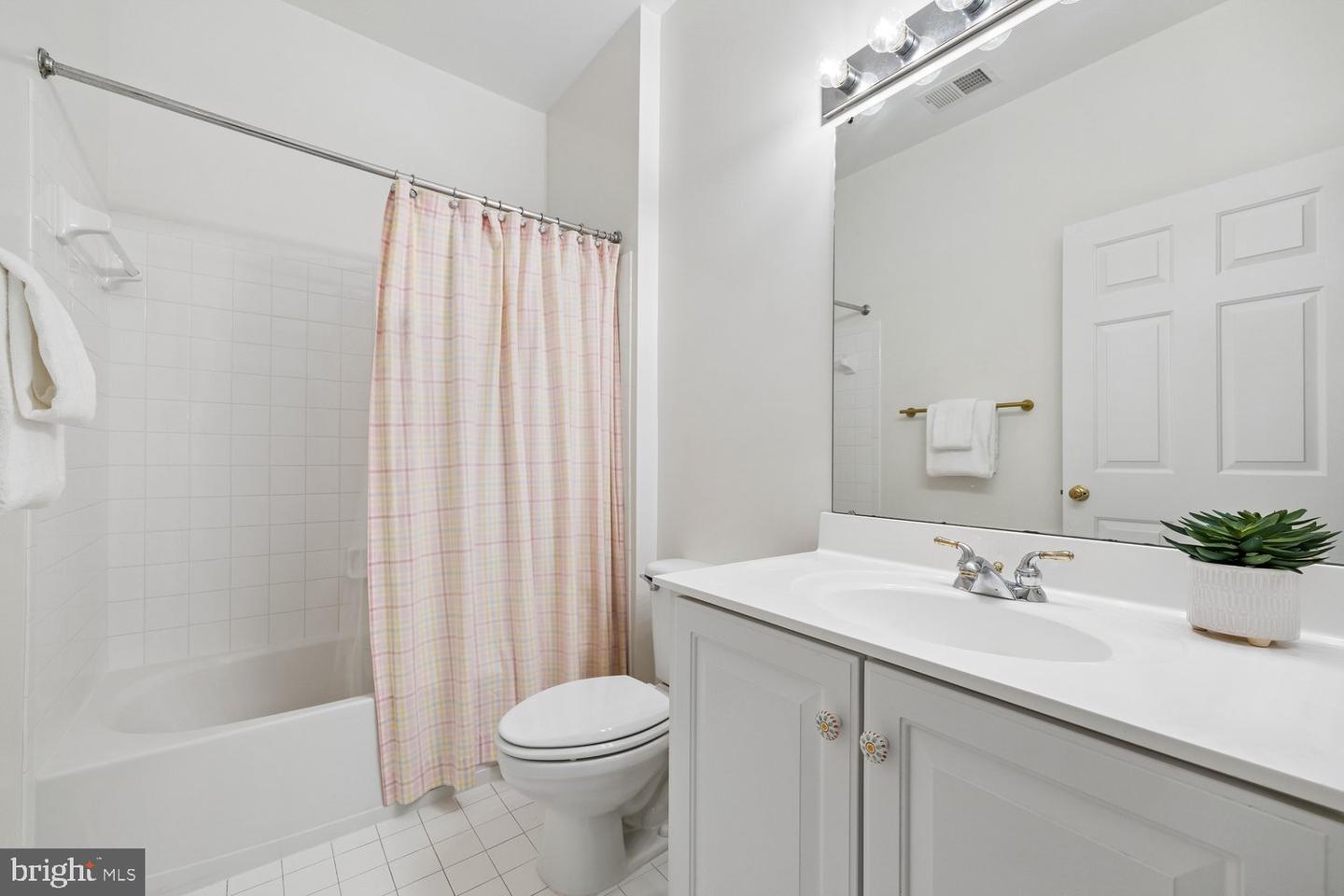 1379 Main St Property Photo 49
