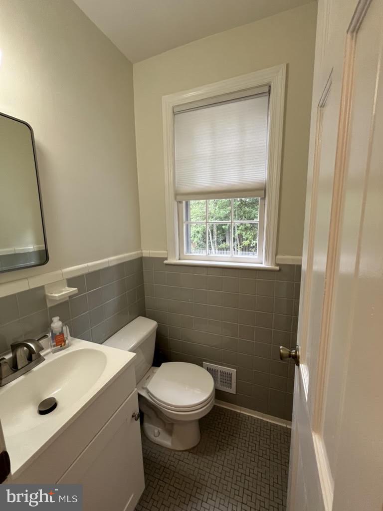 4408 Glenridge St Property Photo 18