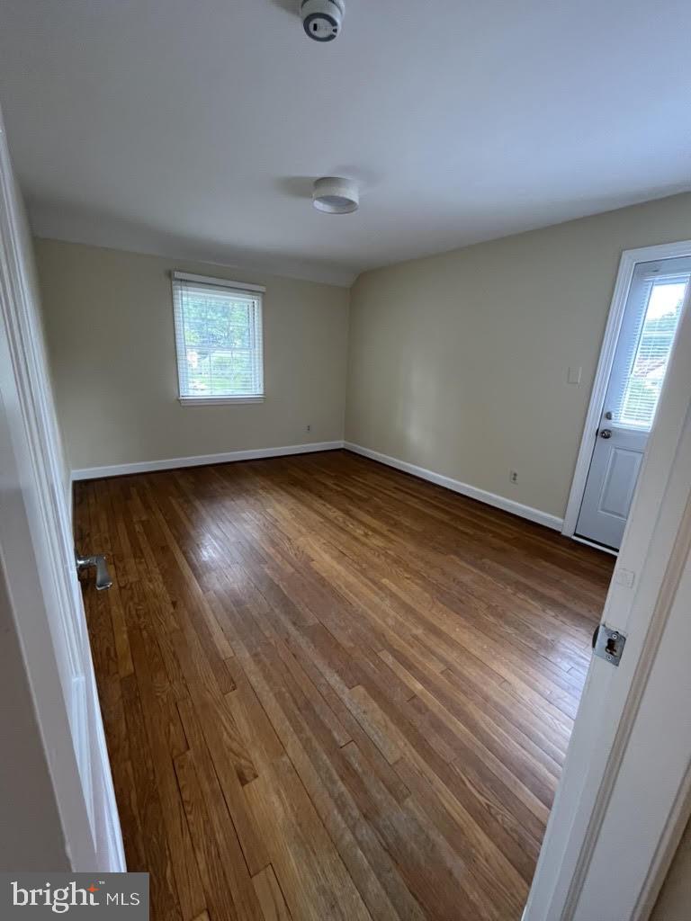 4408 Glenridge St Property Photo 21