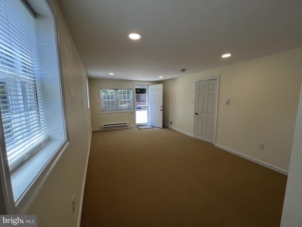 4408 Glenridge St Property Photo 30