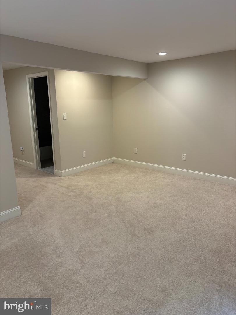 1318 Alderton Ln Property Photo 14