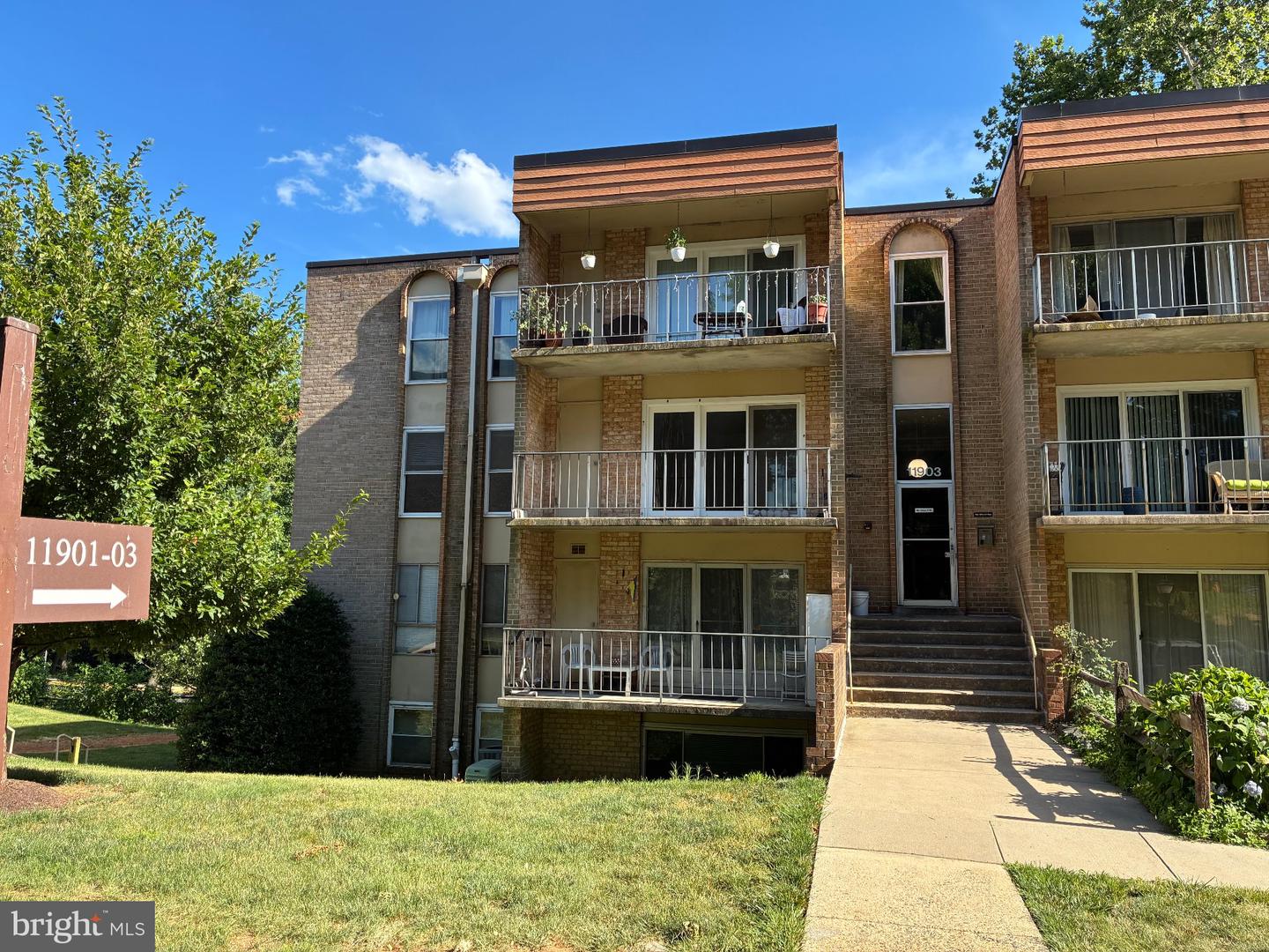 11903 Parklawn Dr #102 Property Photo 1