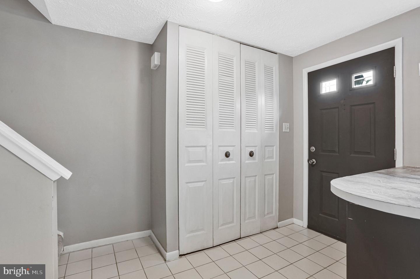 2837 Shepperton Ter Property Photo 10