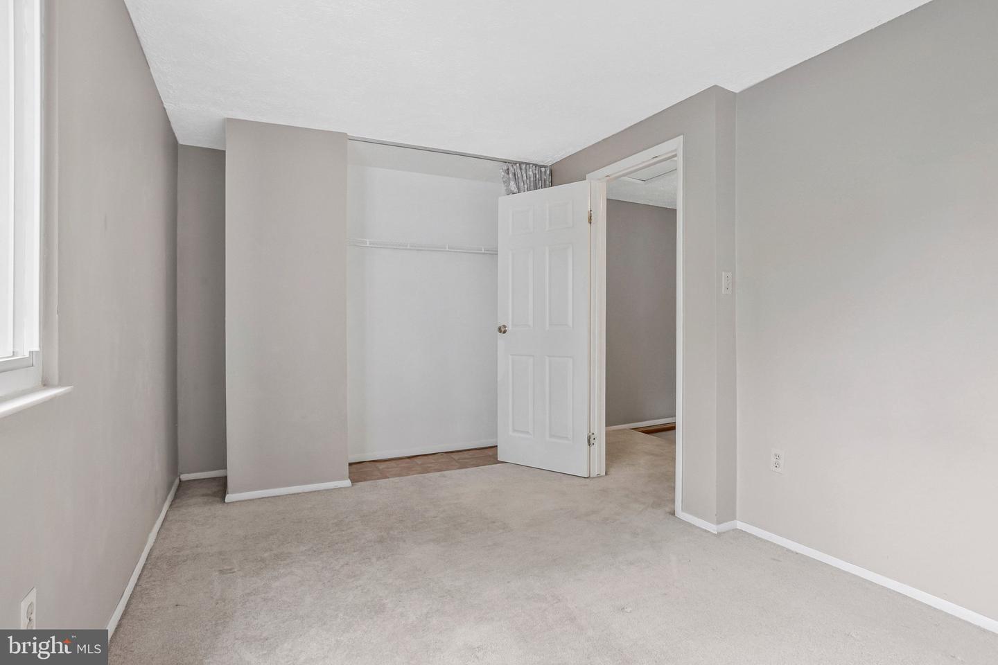 2837 Shepperton Ter Property Photo 19