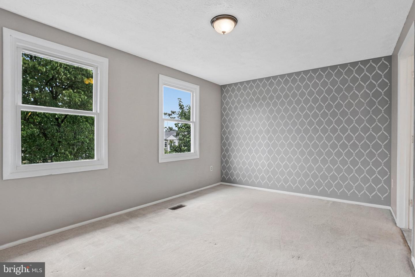 2837 Shepperton Ter Property Photo 25
