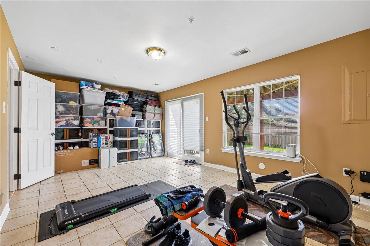 7804 Yankee Harbor Dr Property Photo 28