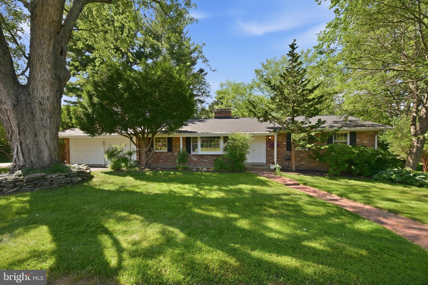 12201 Greenridge Dr Property Photo 1