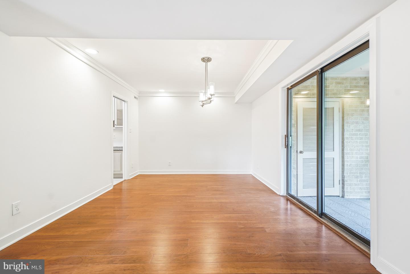 11430 Strand #415 Property Photo 16