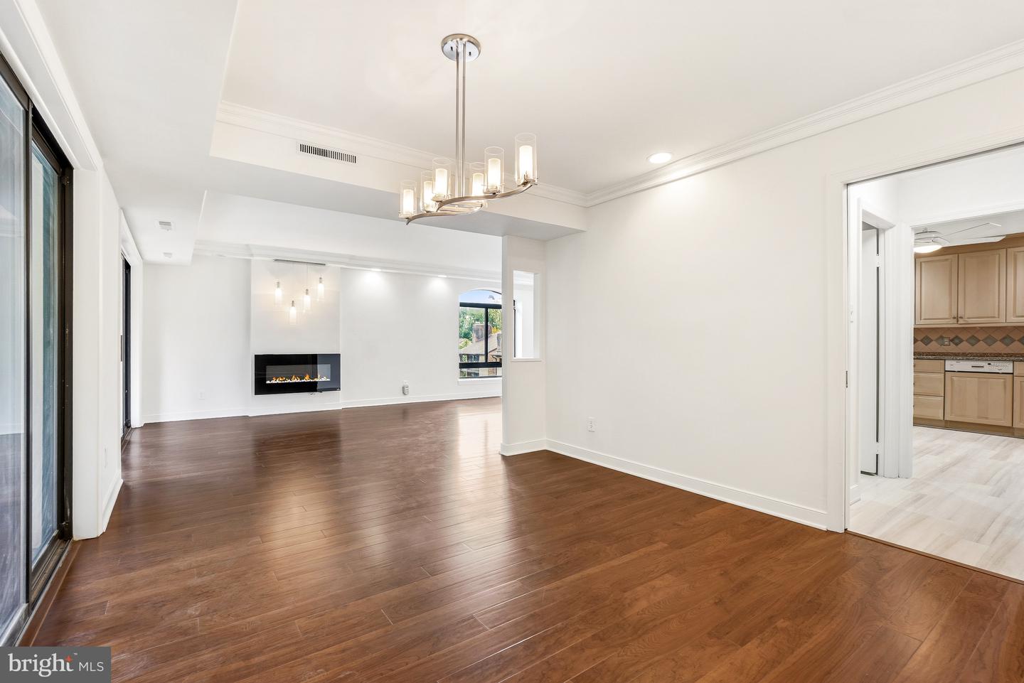 11430 Strand #415 Property Photo 18