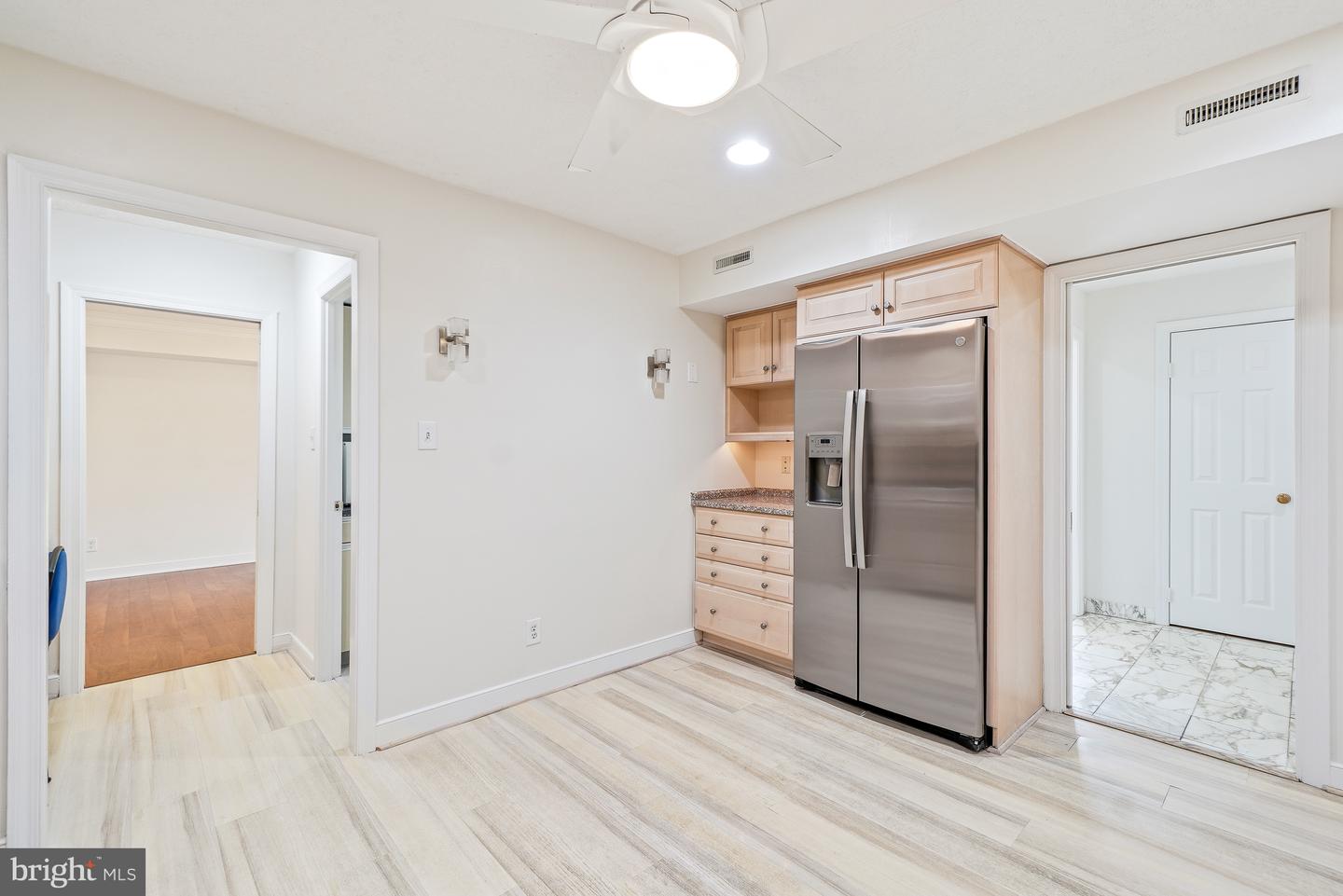 11430 Strand #415 Property Photo 20