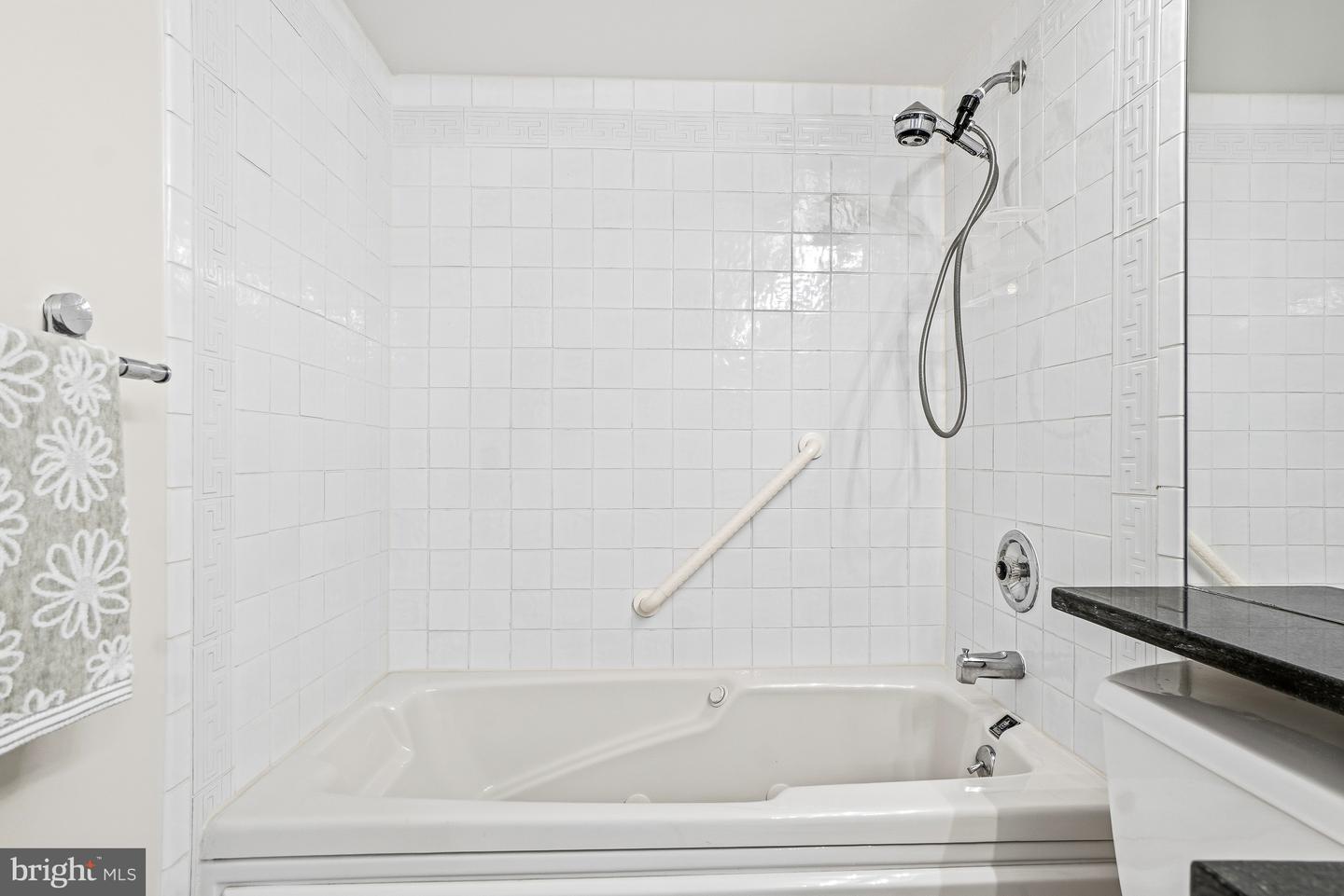 11430 Strand #415 Property Photo 34