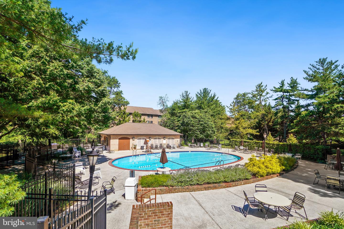 11430 Strand #415 Property Photo 36