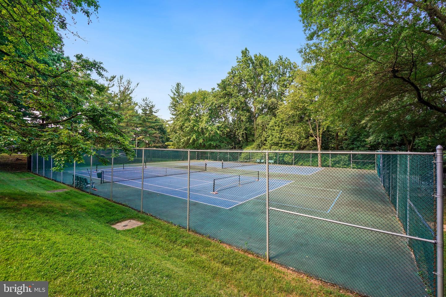 11430 Strand #415 Property Photo 40