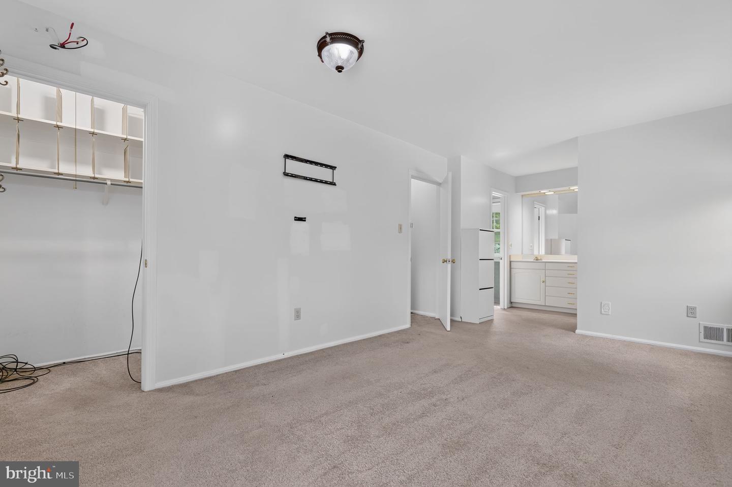 8912 N Westland Dr Property Photo 26