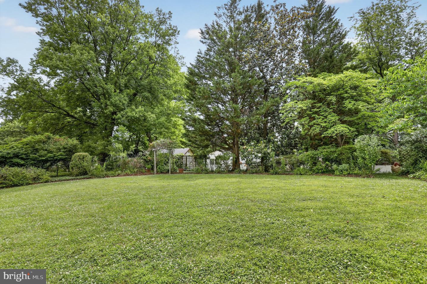 8912 N Westland Dr Property Photo 54