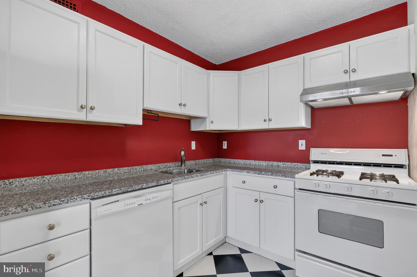 5225 Pooks Hill Rd #1319s Property Photo 10