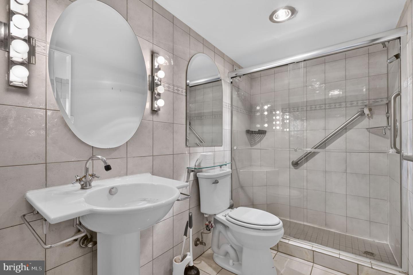 5225 Pooks Hill Rd #1319s Property Photo 14