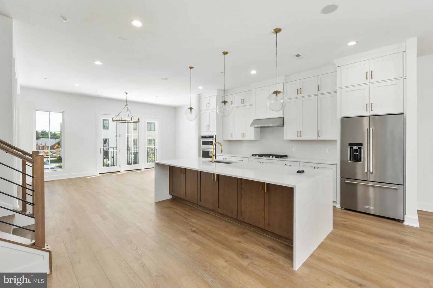 8605 Erdem Pl Property Photo 3