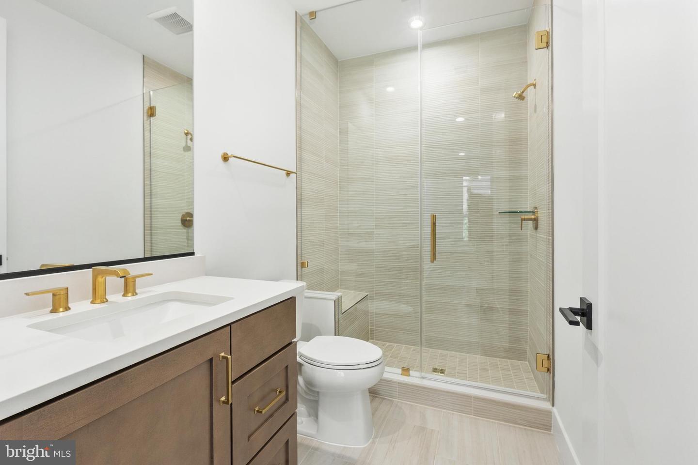 8605 Erdem Pl Property Photo 10