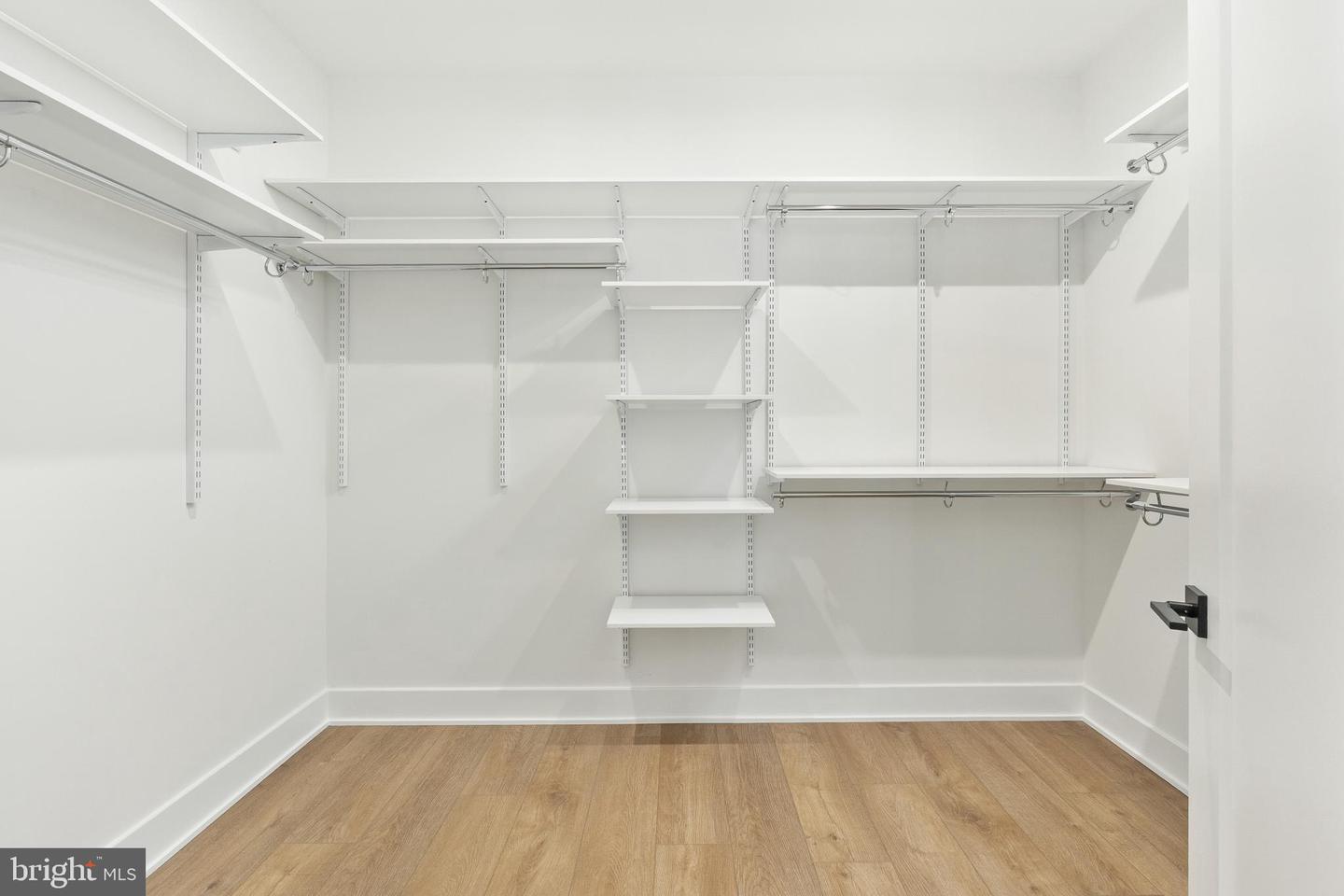 8605 Erdem Pl Property Photo 13
