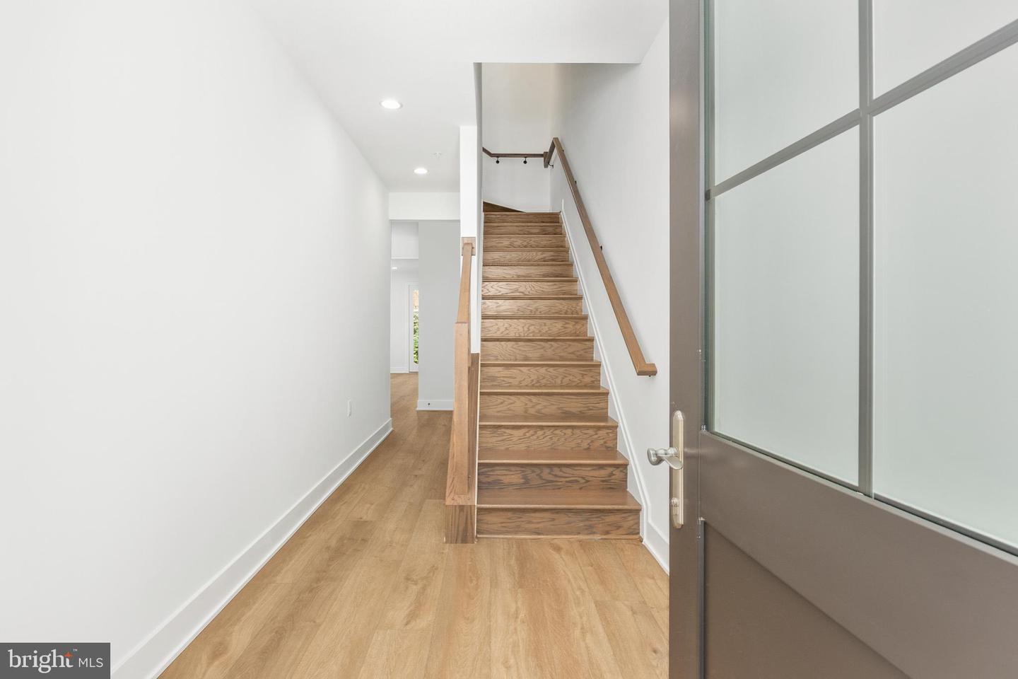 8605 Erdem Pl Property Photo 24