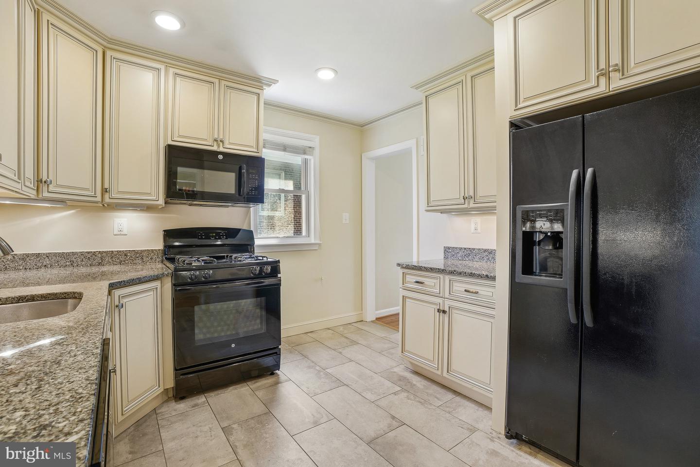 2905 Kensington Blvd Property Photo 8