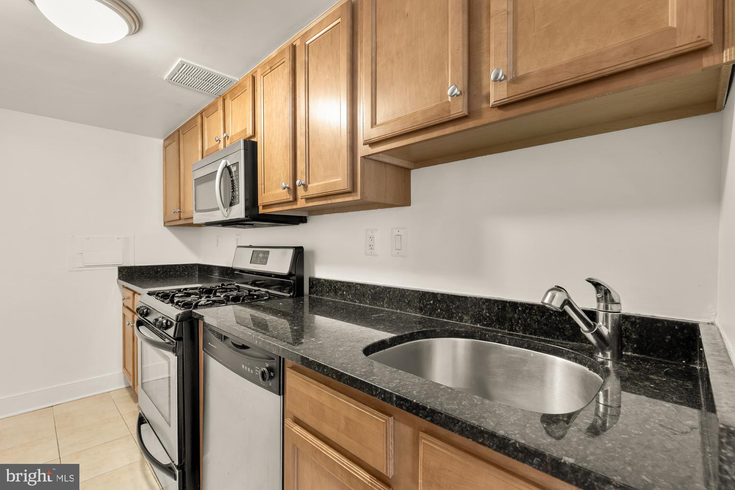 1220 Blair Mill Rd #101 Property Photo 10