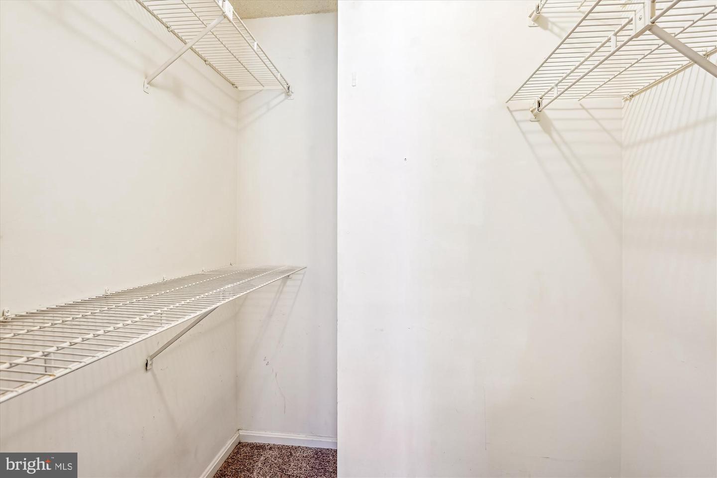 10101 Grosvenor Pl #407 Property Photo 25