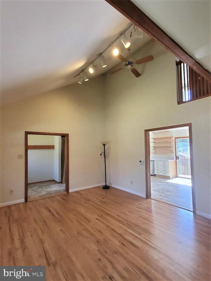 11717 King Tree St Property Photo 10
