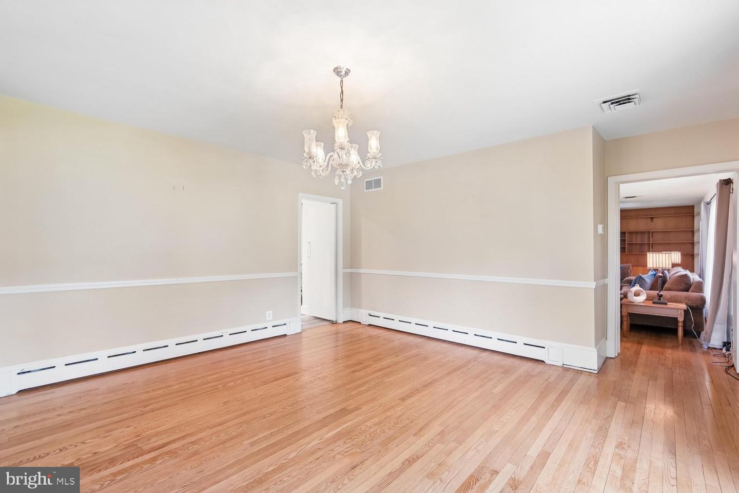1018 Mcceney Ave Property Photo 41