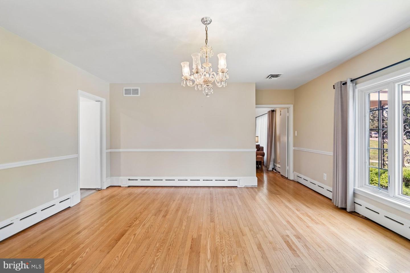 1018 Mcceney Ave Property Photo 42