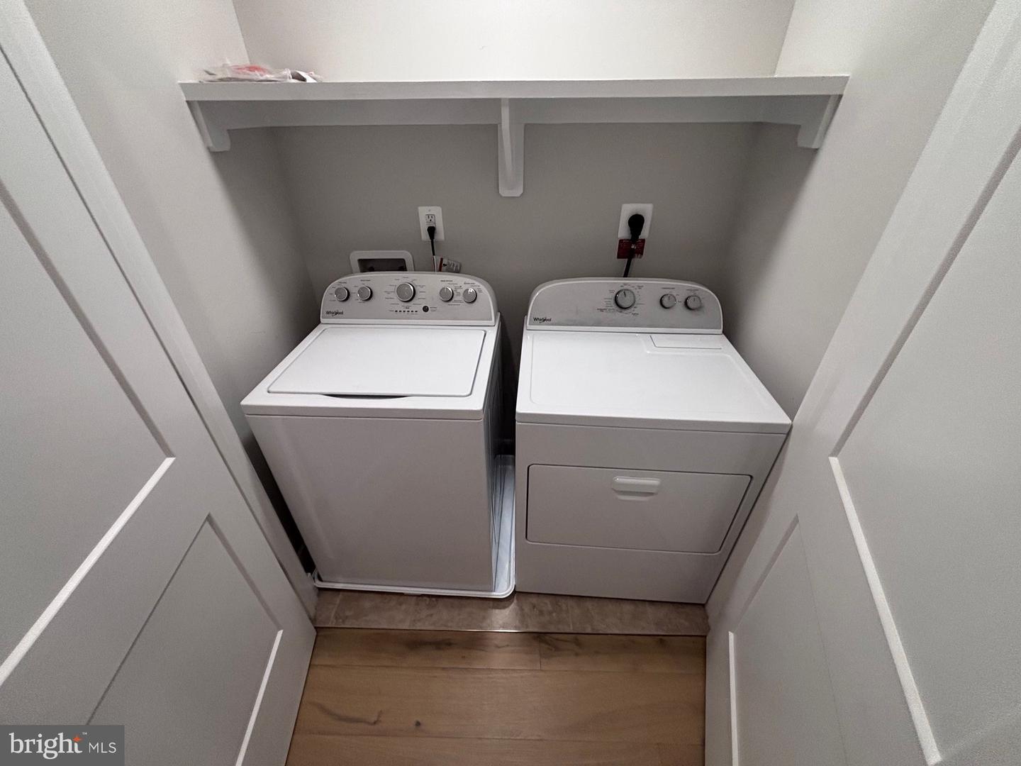 10324 Grosvenor Pl Property Photo 20