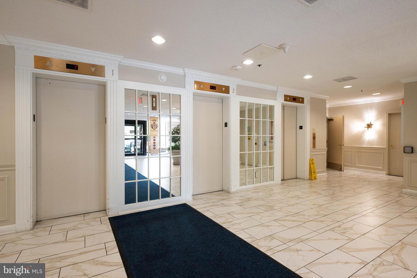 15101 Interlachen Dr #1-924 Property Photo 3