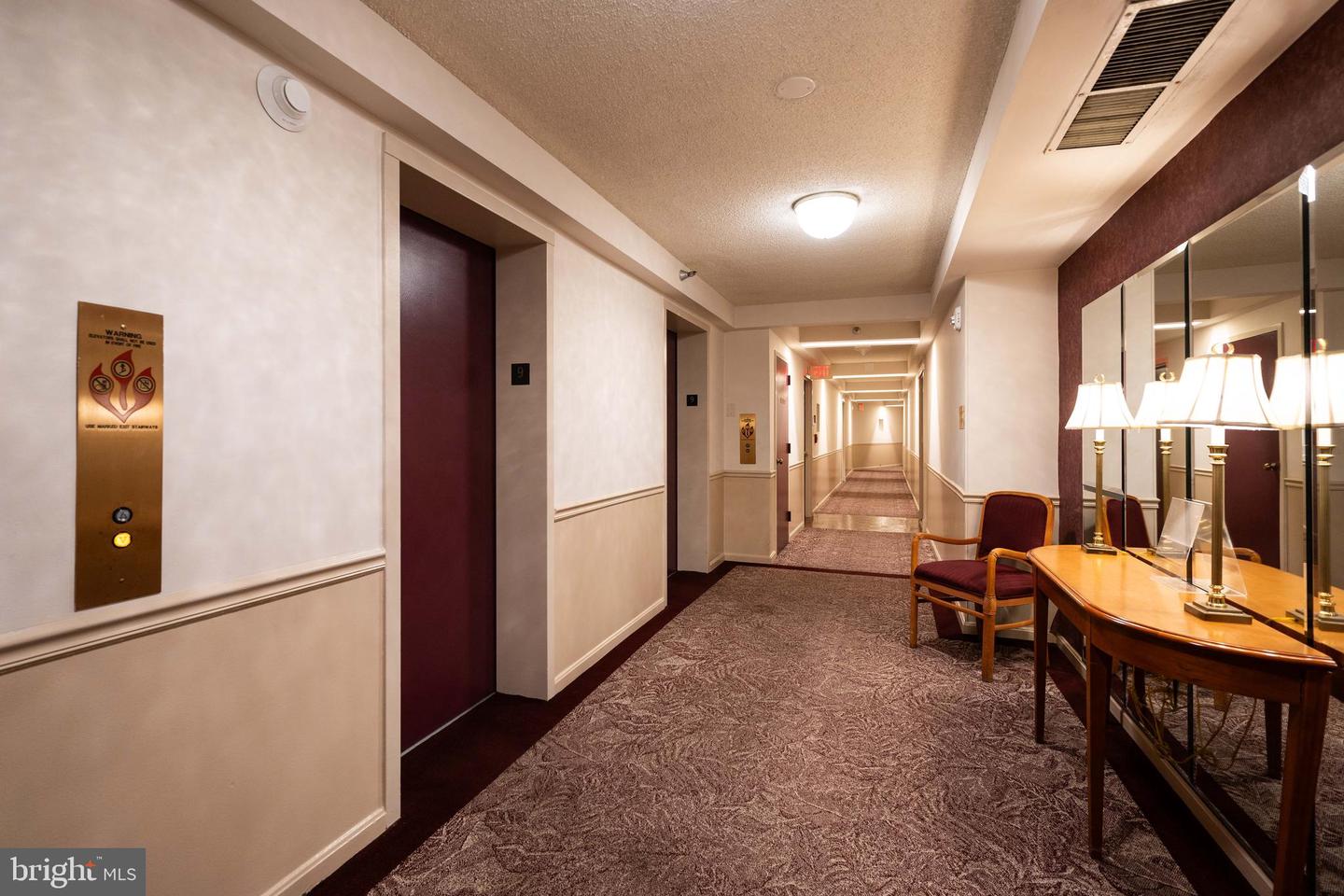 15101 Interlachen Dr #1-924 Property Photo 4