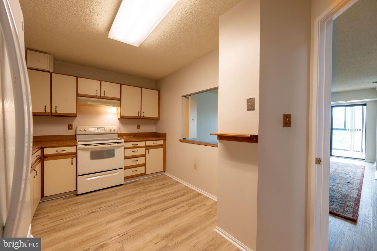 15101 Interlachen Dr #1-924 Property Photo 14