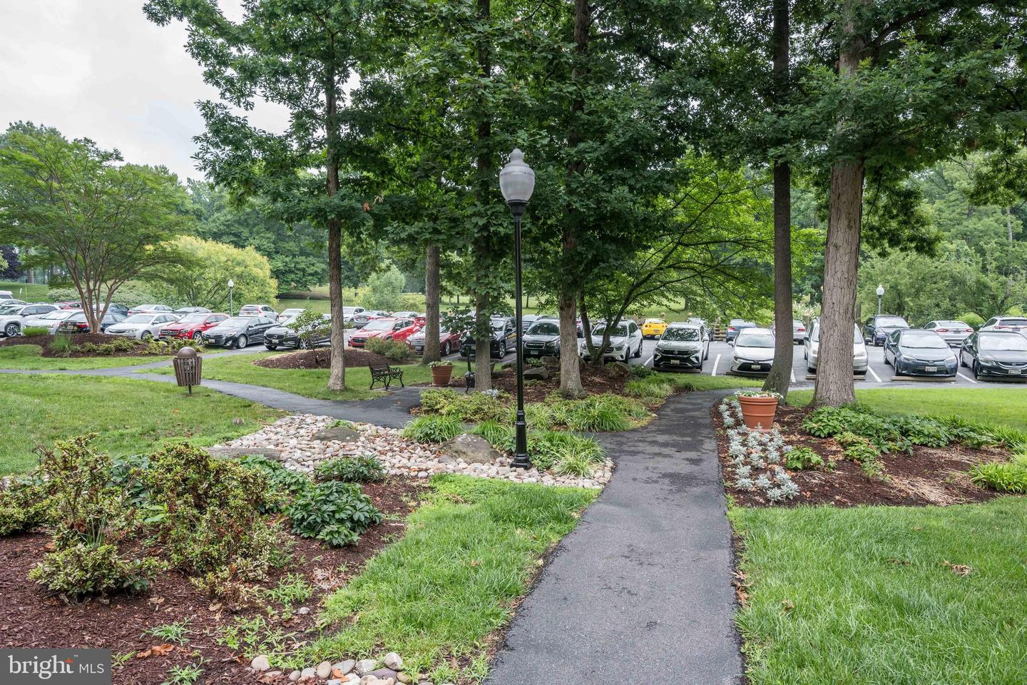 15101 Interlachen Dr #1-924 Property Photo 23