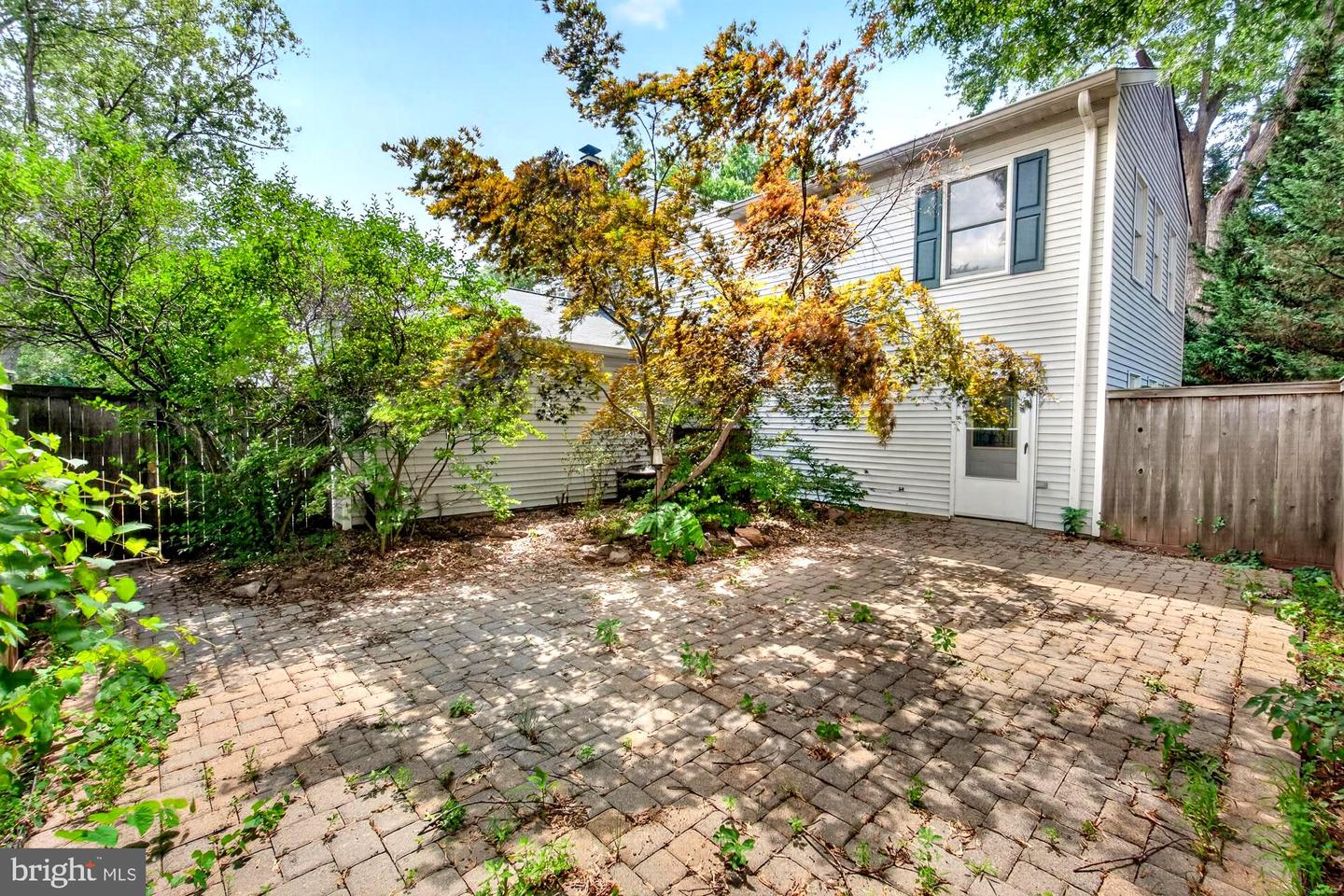 19613 Bodmer Ave Property Photo 8