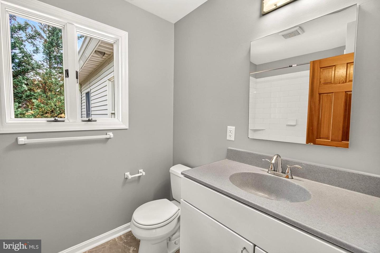 19613 Bodmer Ave Property Photo 46