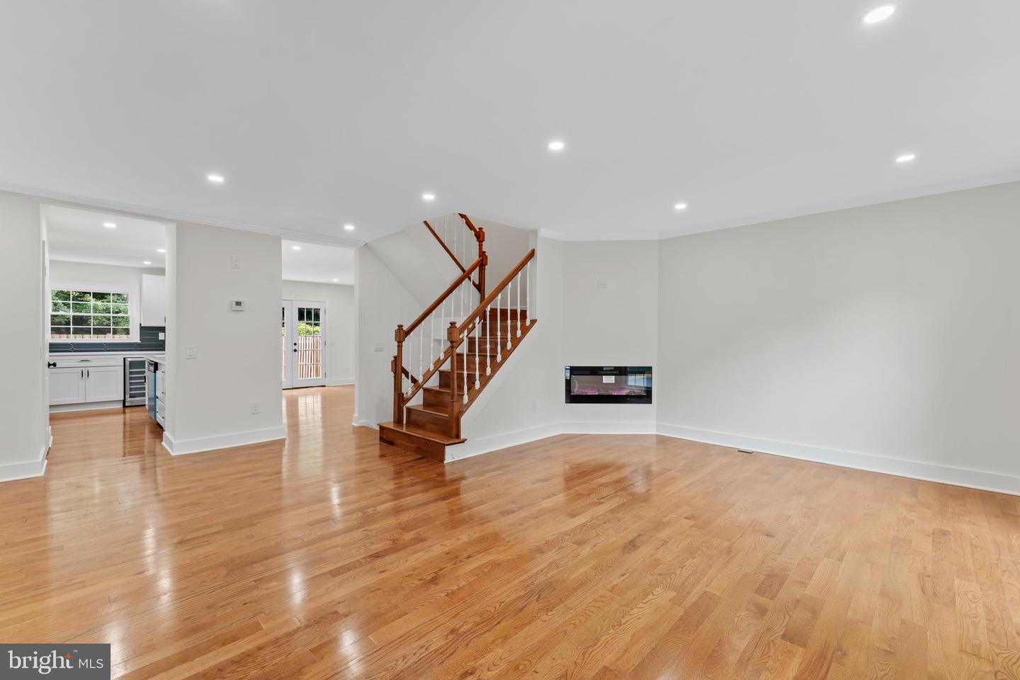 671 Concerto Ln Property Photo 2