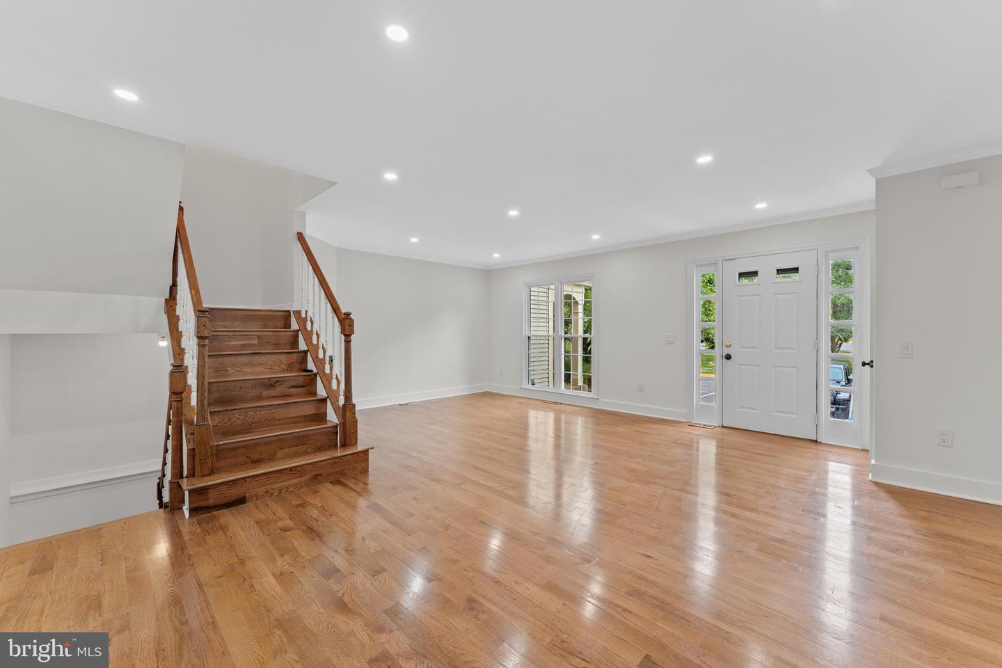 671 Concerto Ln Property Photo 3