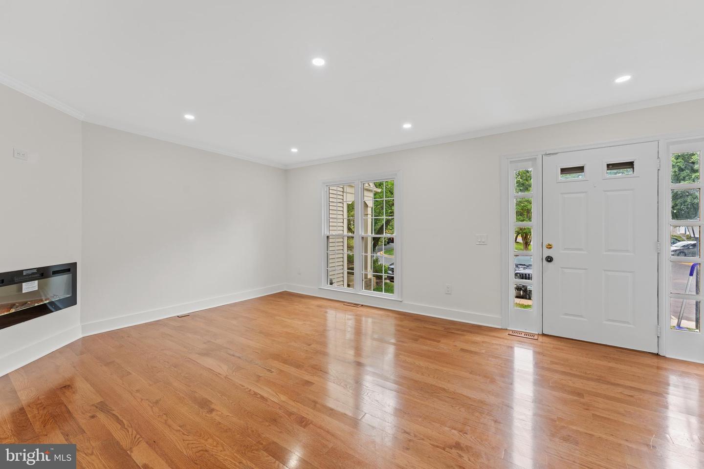 671 Concerto Ln Property Photo 5