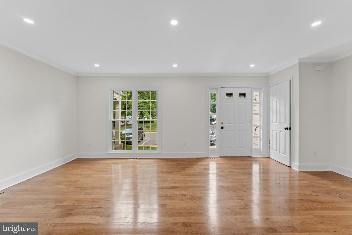 671 Concerto Ln Property Photo 9