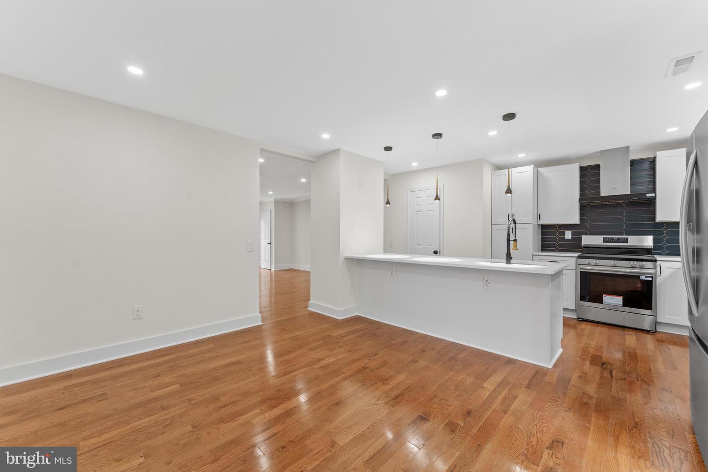 671 Concerto Ln Property Photo 12
